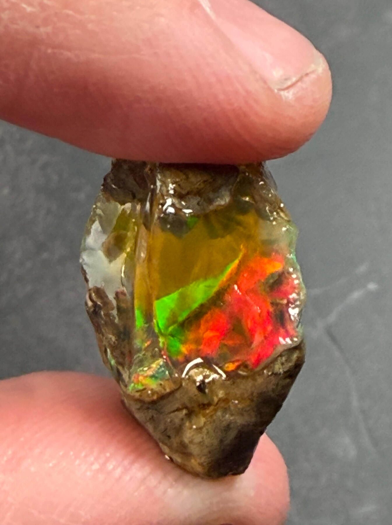 Ethiopian Crystal Opal Rough 20.91 ct with Multicolor Play of Color, view 1 of 6