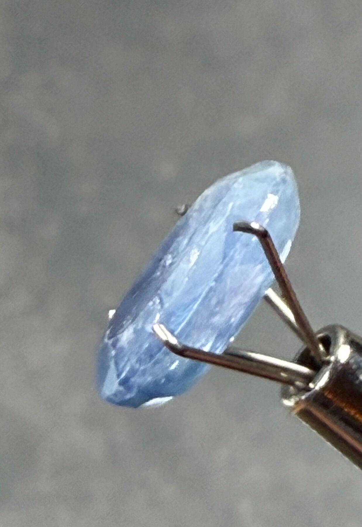 Blue Sapphire 4.51 ct Oval Faceted Loose Gemstone, view 7 of 9